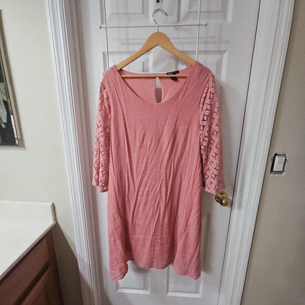 Robert Louis Pink Shift Dress with 3/4 Crochet Lace Sleeves Size XL